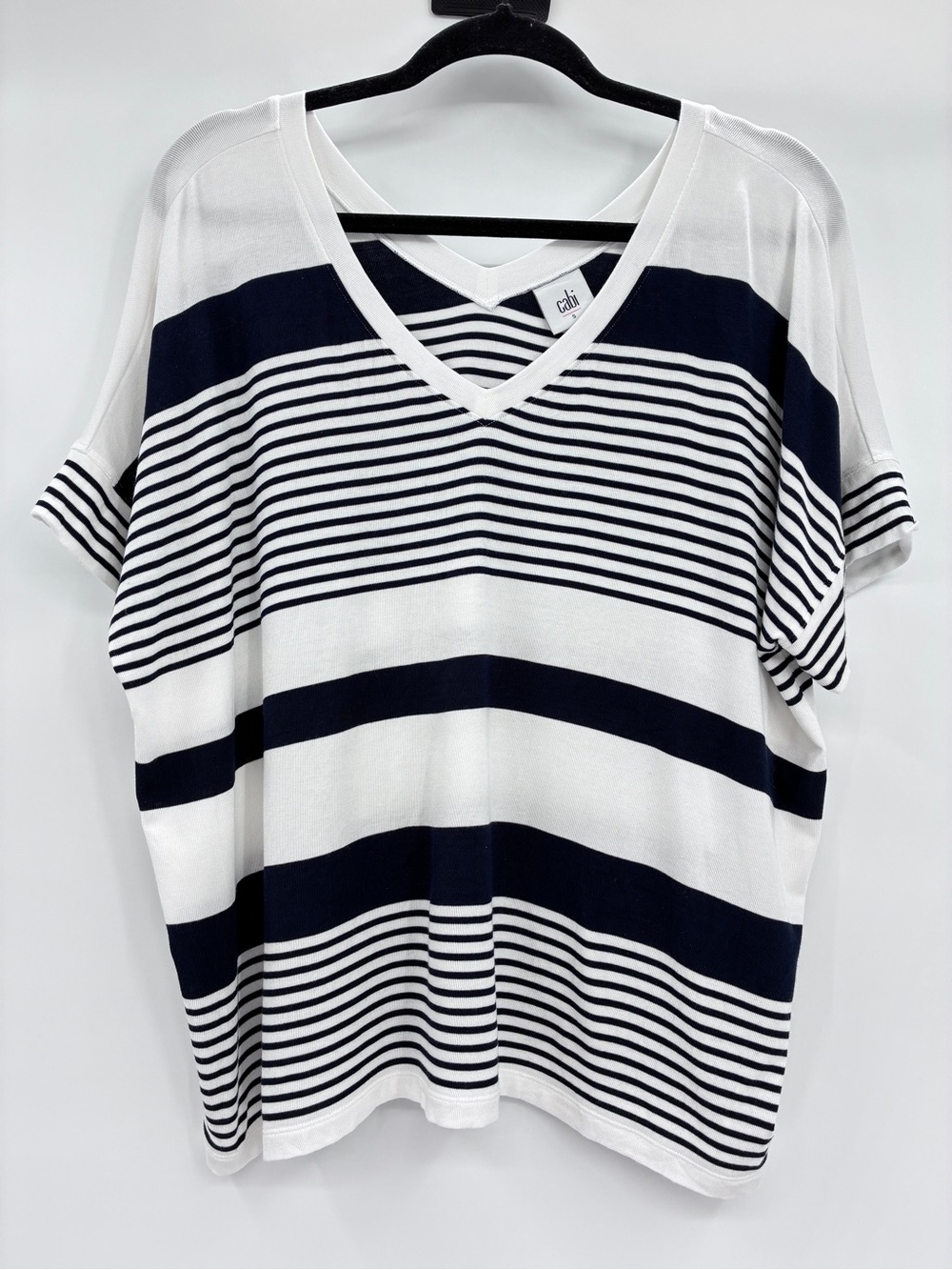 CAbi Women White Navy Striped V-Neck Sailor Tee Shirt Top Nautical Coastal Small